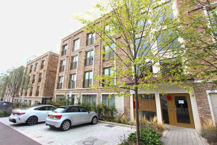 1 Bedroom Apartment To Rent In Apple Tree Road, Tottenham, N17