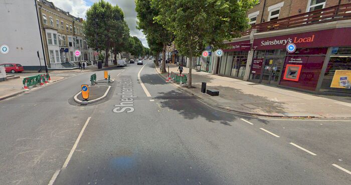 Studio To Rent In Shepherds Bush Road, London, W6