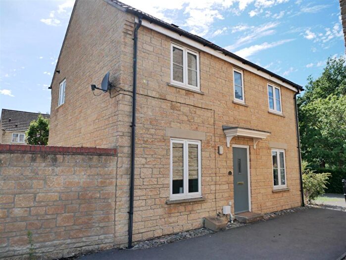 3 Bedroom Semi-Detached House For Sale In Calne, SN11