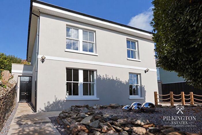 4 Bedroom Detached House For Sale In Penrose Villas, Plymouth, Devon, PL4