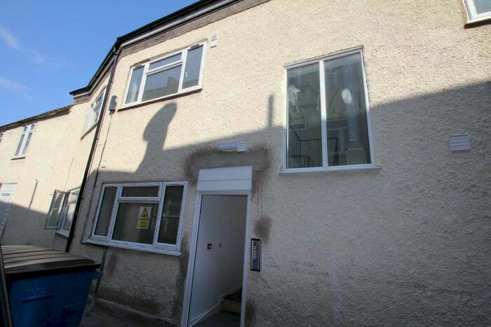 1 Bedroom Flat To Rent In Worthy Place, Weston-Super-Mare, BS23