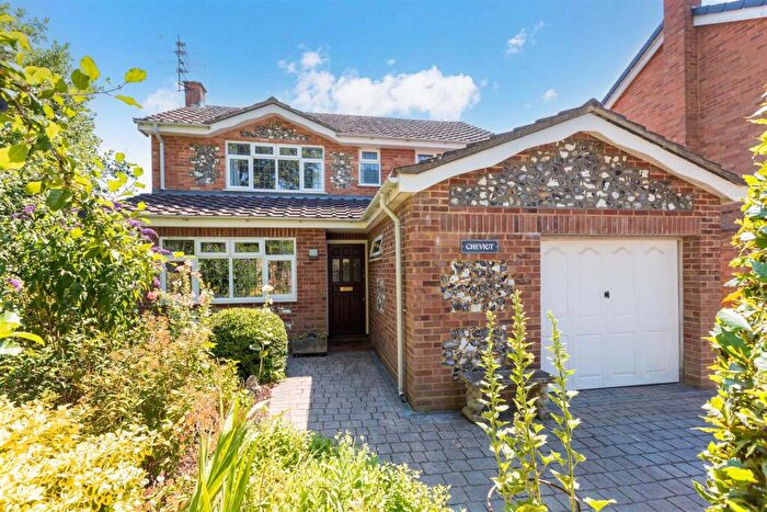 4 Bedroom Detached House For Sale In Cox Green Lane, Maidenhead, SL6