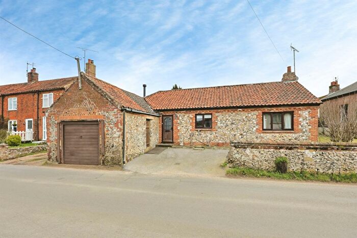 3 Bedroom Detached Bungalow For Sale In The Street, Sporle, PE32