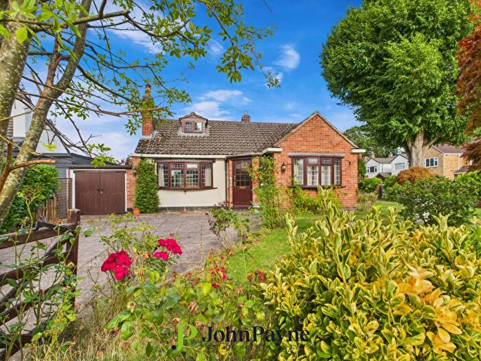 2 Bedroom Bungalow For Sale In The Gardens, Kenilworth, Warwickshire, CV8