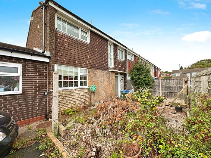 3 Bedroom End Of Terrace House For Sale In Eastfield Road, Princes End, Tipton, DY4