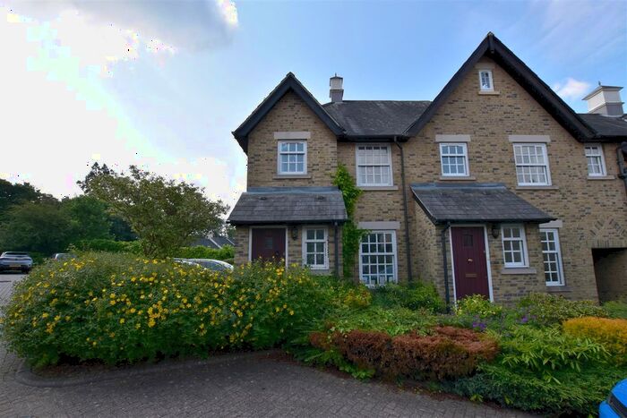 3 Bedroom Property To Rent In Warrenne Way, Reigate, RH2