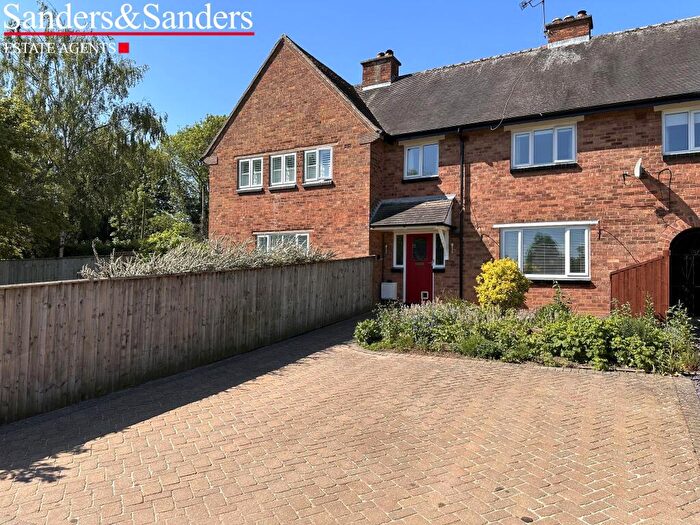 3 Bedroom Cottage To Rent In Coughton Lane, Alcester, B49