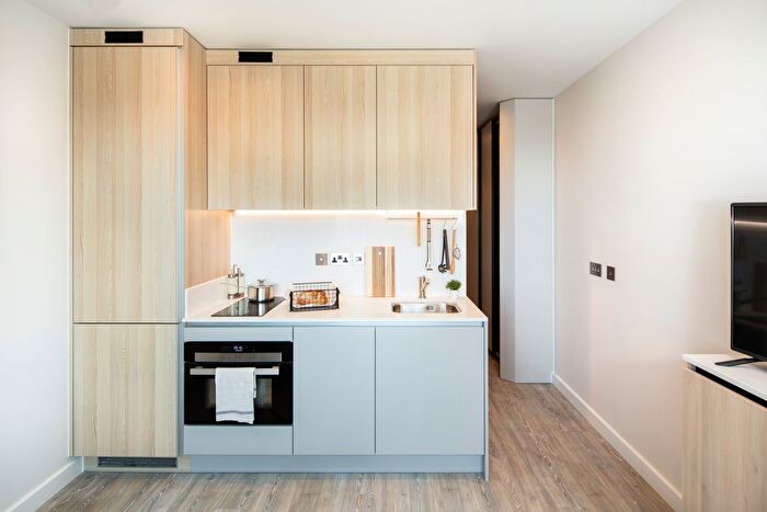 1 Bedroom Flat To Rent In College Road, Croydon, CR0