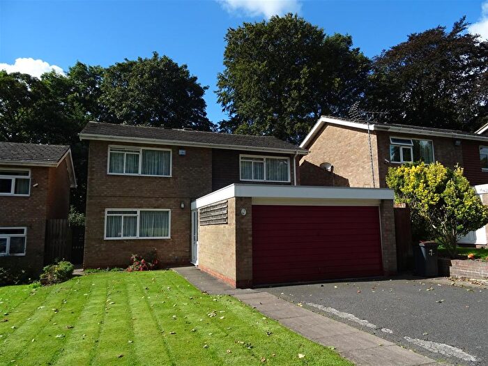 4 Bedroom Detached House To Rent In Niall Close, Edgbaston, Birmingham, B15