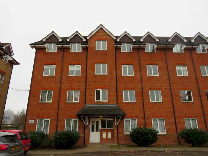 2 Bedroom Apartment To Rent In Crane Mead, Ware, SG12