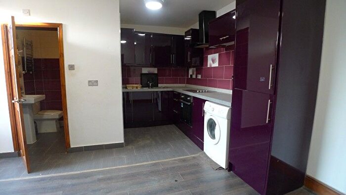 1 Bedroom Studio To Rent In Bedsit, Eastfield Road, Peterborough, Cambridgeshire, PE1