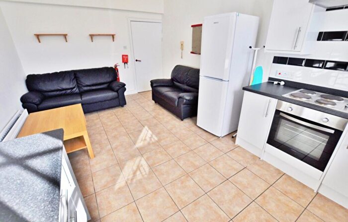 6 Bedroom Apartment To Rent In Rubicon House, Newcastle Upon Tyne, NE1