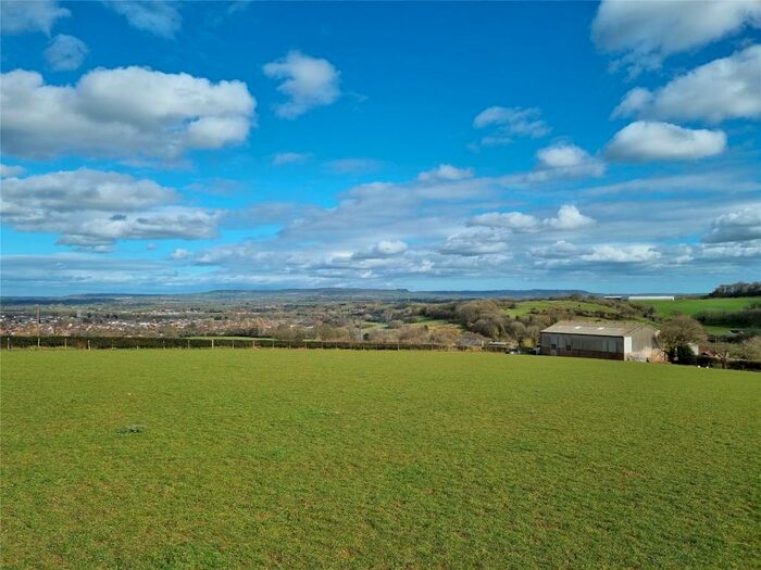 Detached House For Sale In Cullompton, Devon, EX15