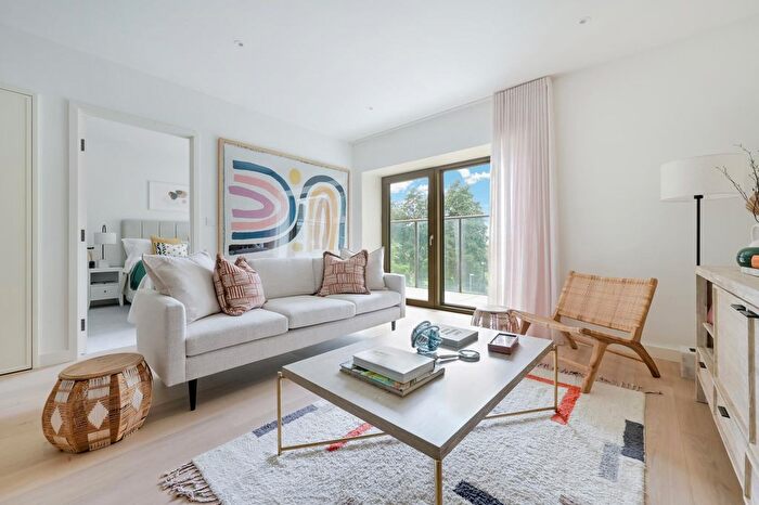 2 Bedroom Flat For Sale In India House, Royal Wharf, London, E16