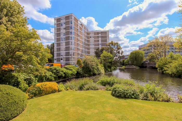 1 Bedroom Flat To Rent In Denham Lodge, Oxford Road, Denham, UB9