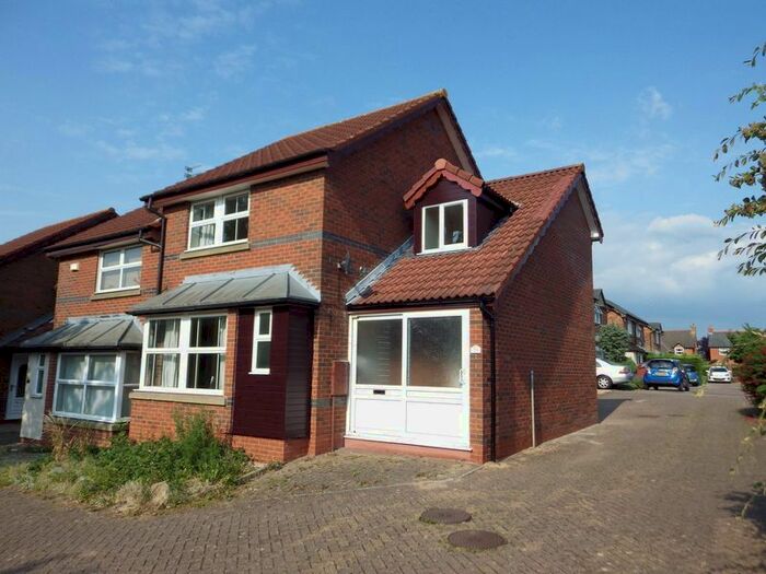 3 Bedroom End Of Terrace House To Rent In Long Close, Bradley Stoke, Bristol, BS32