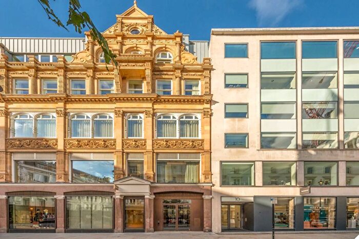 3 Bedroom Flat To Rent In Brook Street, Mayfair, W1S