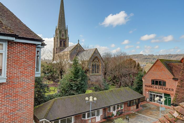 2 Bedroom Flat For Sale In St. Martins Walk, Dorking, RH4