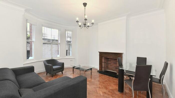 2 Bedroom Flat To Rent In Cheviot Court, Luxborough Street, Marylebone, London, W1U