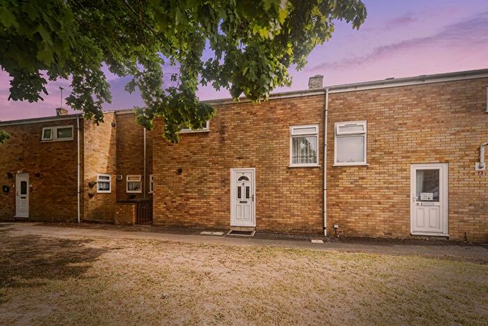 3 Bedroom Terraced House For Sale In Willoughby Way, Basingstoke, RG23