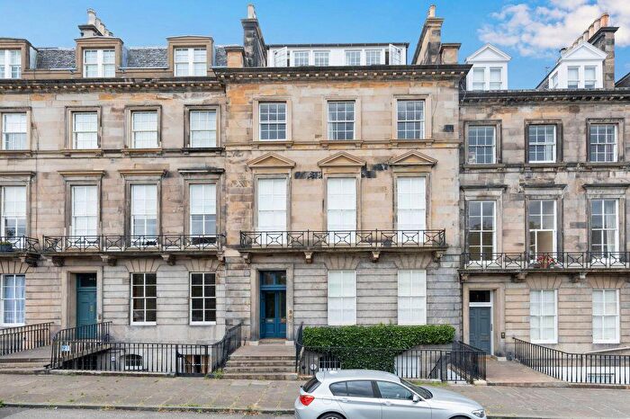 4 Bedroom Flat For Sale In / Eton Terrace, West End, Edinburgh, EH4