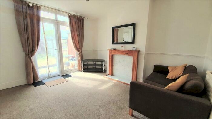 1 Bedroom Ground Flat To Rent In Headstone Drive, Harrow, HA1