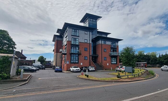 2 Bedroom Flat For Sale In Walsall Road, West Bromwich, B71