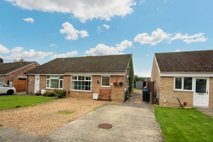 2 Bedroom Bungalow To Rent In Foxton, Woodthorpe, York, YO24