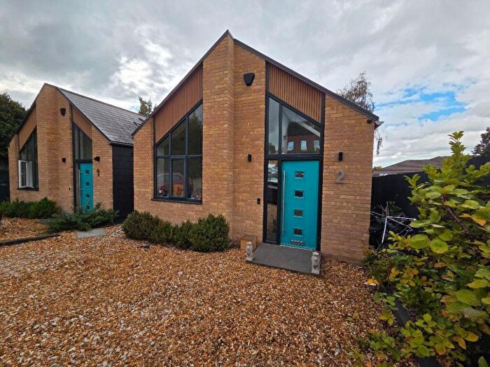 2 Bedroom Detached Bungalow For Sale In Rosliston Road, Burton-On-Trent, DE15