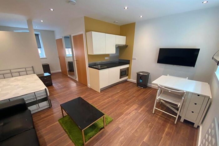 Studio To Rent In Huttons Buildings, City Centre, S1