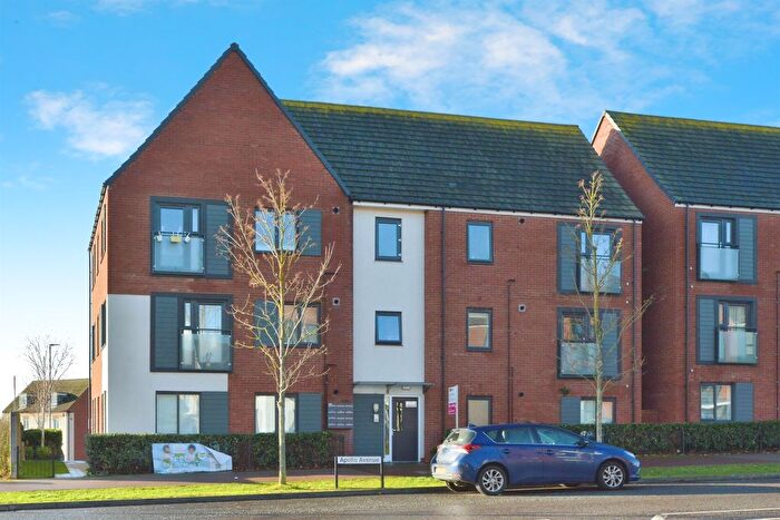 1 Bedroom Flat For Sale In Apollo Avenue, Fairfields, Milton Keynes, MK11