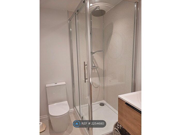 1 Bedroom Flat To Rent In Charlton Kings, Cheltenham, GL53