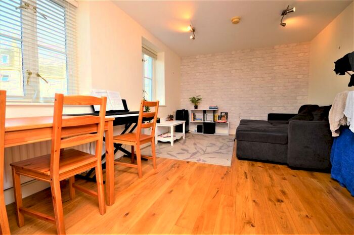 2 Bedroom Apartment To Rent In Philip Street, Bath, BA1