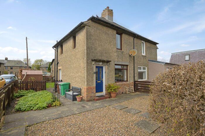 2 Bedroom Semi Detached House For Sale In Meadow View, Crossford, KY12