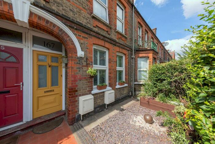 2 Bedroom Maisonette To Rent In Blackhorse Road, Walthamstow, E17