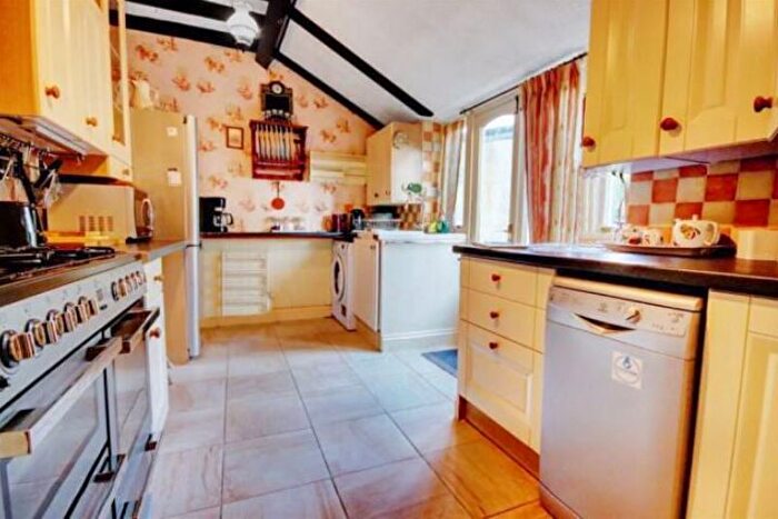 2 Bedroom Cottage For Sale In High Street, Daventry, Welton, NN11