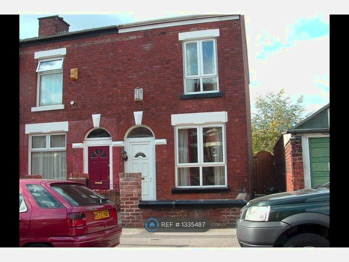 2 Bedroom End Of Terrace House To Rent In Old Chapel Street, Stockport, SK3