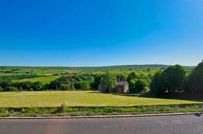 2 Bedroom Town House For Sale In Rochdale Road, Ripponden, Sowerby Bridge, HX6