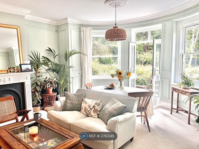 1 Bedroom Flat To Rent In Lewisham Hill, London, SE13