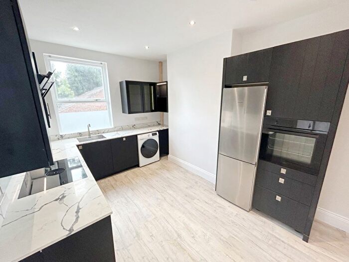 6 Bedroom Property To Rent In Sheldon Road, Sheffield, S7