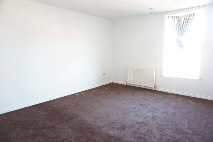 2 Bedroom Flat To Rent In Dock Road, Tilbury, RM18