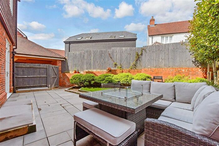 3 Bedroom Detached House For Sale In Three Fields Road, Tenterden, Kent, TN30