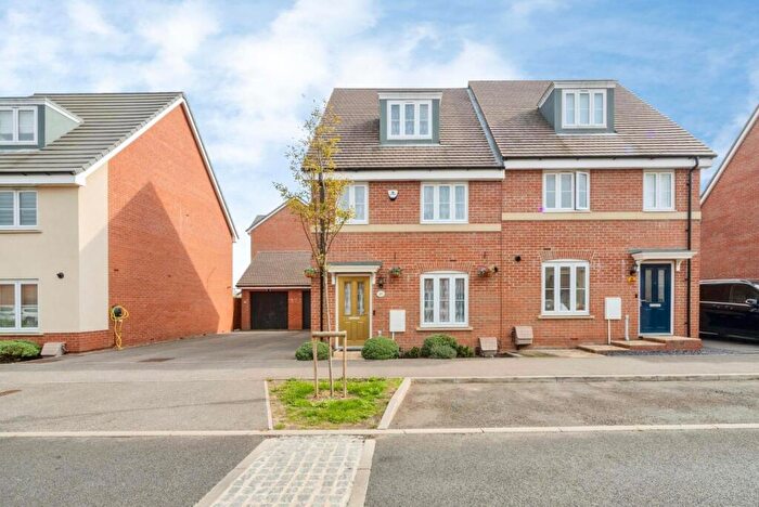 4 Bedroom Semi-Detached House For Sale In Bonaire Grange, Newton Leys, Bletchley, Milton Keynes, MK3