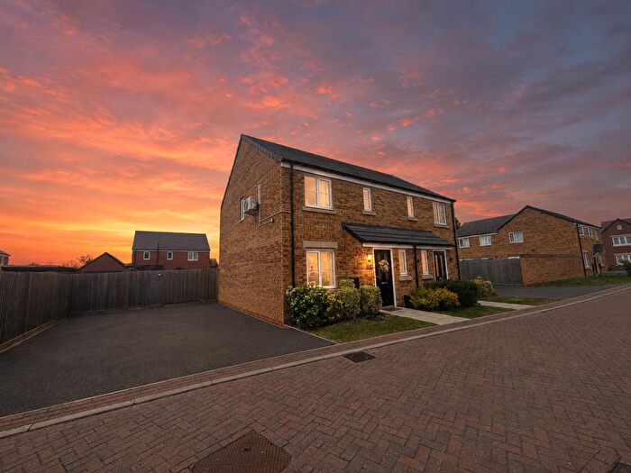 3 Bedroom Semi-Detached House For Sale In Ferry Close, Whittlesey, PE7