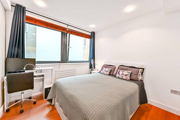 1 Bedroom Flat To Rent In Grafton Road, Kentish Town, London, NW5