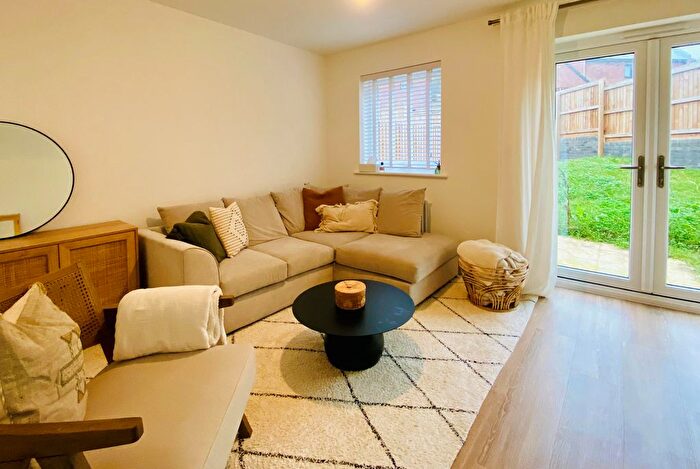 2 Bedroom End Terrace House To Rent In Quarry Heights, Exeter, EX4