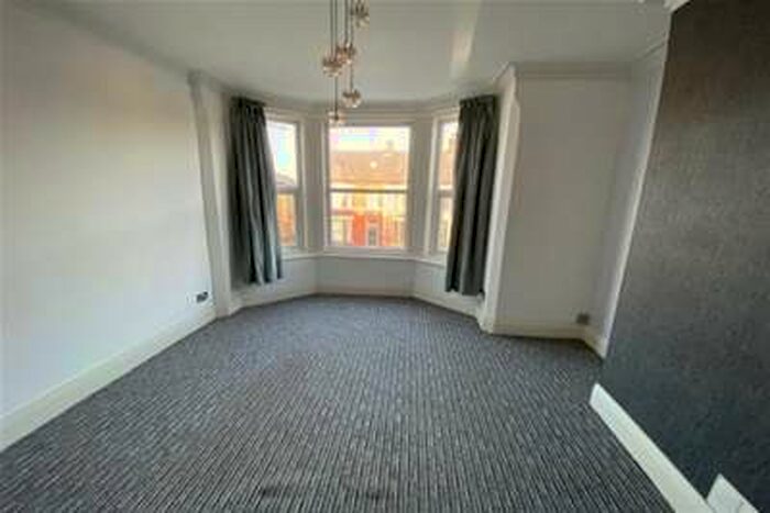 2 Bedroom Flat To Rent In St. Andrews Road South, Lytham St Annes, FY8