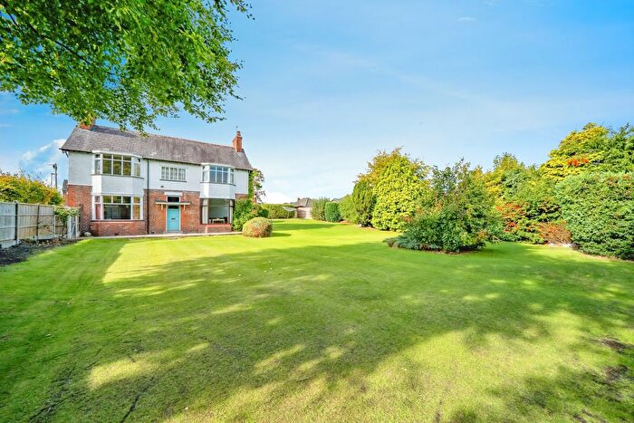 3 Bedroom Detached House For Sale In Greystone Road, Penketh, Warrington, Cheshire, WA5