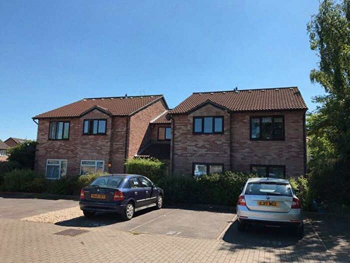 1 Bedroom Flat To Rent In Apseleys Mead, Bristol, BS32