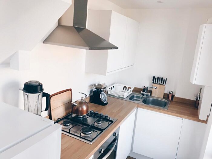 1 Bedroom Apartment To Rent In Whyteleafe Hill, CR3